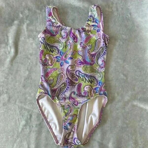 ⭐️ Mondor - Soft sleeveless velour training bodysuit Leotard.  Size 12-14